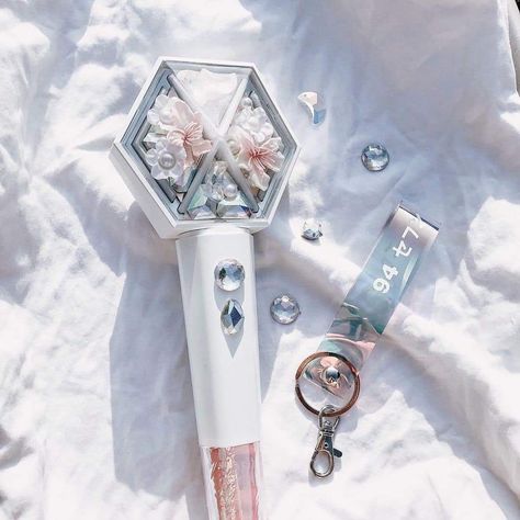 Exo Lightstick, Exo Aesthetic, Cultura Pop, Suho, K Pop, Exo, We Heart It, Lost