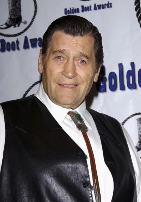 Cheyenne star Clint Walker 1950s Cowboy, Clint Walker Actor, Cheyenne Bodie, Walker Join, People Celebrating, Clint Walker, Small Soldiers, Celebrity Birthdays, Merchant Marine