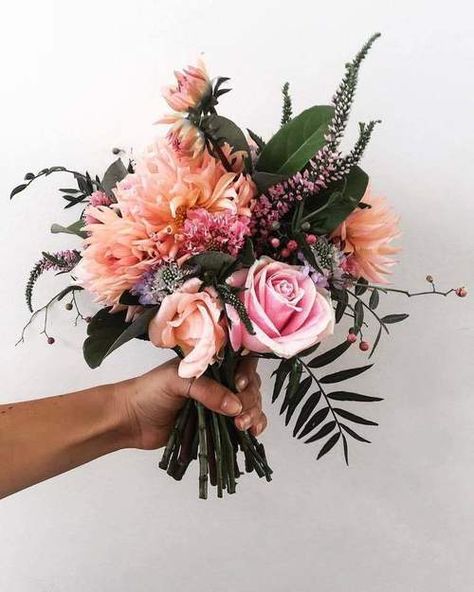 Deco Floral, Bouquet Of Flowers, Arte Floral, Flower Child, Love Flowers, My Flower, Pretty Flowers, Future Wedding, Left Hand