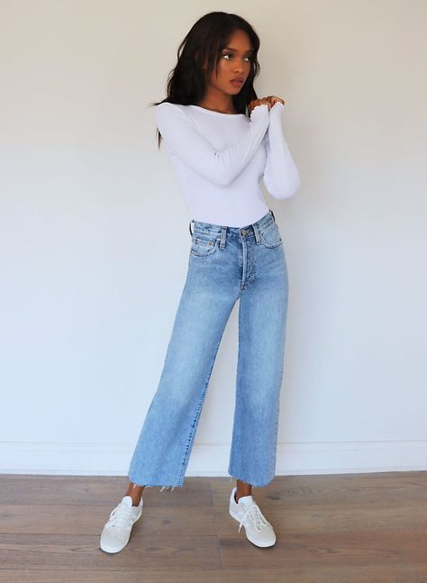 9327969053c0068dd9e07c529866b94ddesc51342733ri Denim Forum Farrah, Modelling Inspiration, 70s Icons, Straight Leg Jeans Outfits, Wide Leg Jeans Outfit, Retro Light, Flattering Jeans, Modest Fits, Denim T Shirt