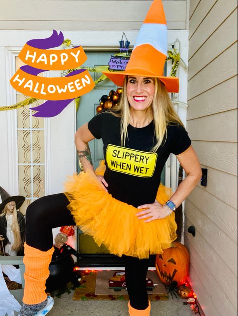 Womens Adult Halloween Costumes, Funny Women Halloween Costume Ideas, Quick Adult Halloween Costumes, Funny Diy Costumes Women, Funny Woman Halloween Costumes, Funny Halloween Costumes For Women Diy, Funny Diy Halloween Costumes For Women, Easy Diy Adult Halloween Costumes, Funny Work Halloween Costumes