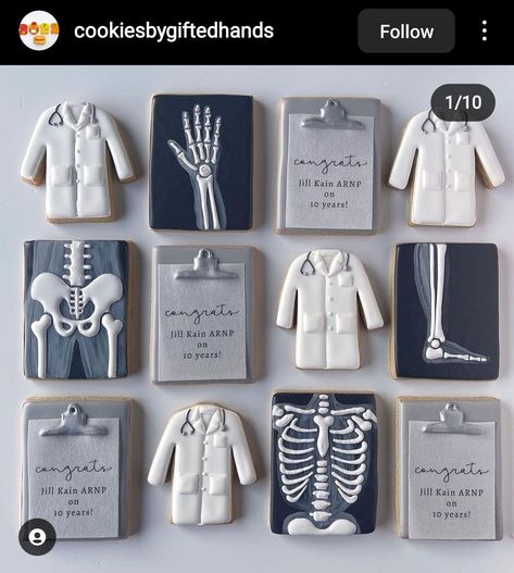 Chiropractor Cookies, Medical Cookies, Nurse Cookies, Medical Theme, Medical Profession, Royal Iced Cookies, Sugar Cookie Royal Icing, Iced Sugar Cookies, Graduation Cookies