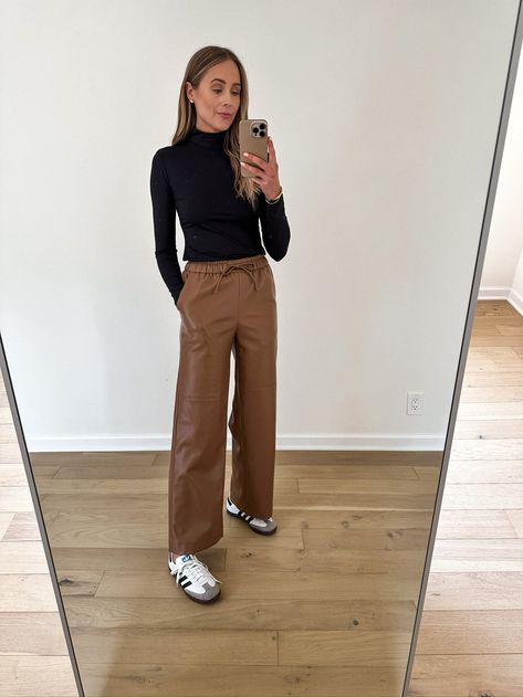 Brown Wide Leg Leather Pants Outfit, Brown Leather Pant Outfits, Brown Leather Jeans Outfit, Brown Leather Joggers Outfit, Brown Faux Leather Pants Outfit, Leather Jeans Outfit, Brown Leather Pants Outfit, Faux Leather Pants Outfit, Brown Pants Outfit