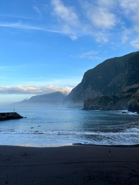 #madeira #madeiraisland #portugal Madeira Aesthetic, Azores Islands, Portugal Beach, Travelling Europe, Madeira Beach, Surf Vibes, Winter Break, Come And See, Pretty Places