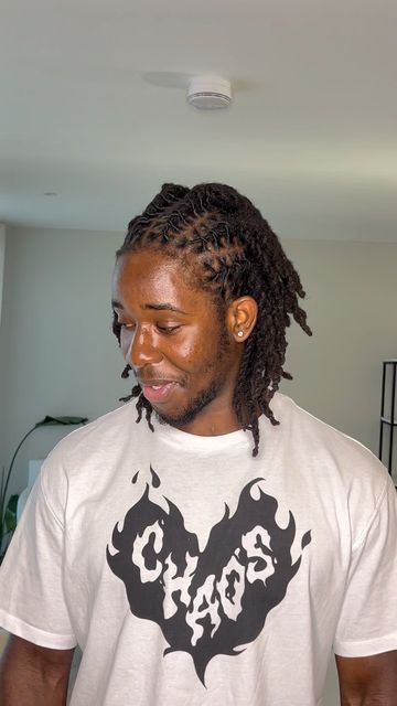 RV HAIR UK LTD on Instagram: "Look at the grin on his face 😅 Happy Client, Happy stylist 🤞🏾 • • • Style : Re-twist + Half barrels Half two-strands Location : London, SW17 Wimbledon ✅ • • • Interested in booking? Click the link in our bio 🙏🏾 • Unsure about what to get or need further information? DM us @rvhairuk or send us a WhatsApps message on +447786900699 🤍 • • • Follow ( @rvhairuk & @rvhairukbu ) for more 👊🏾 Tiktok ( @rvhairuk & @buildwithrv ) for tutorial, tips & tricks ✏️ • • • #lo Dreadlock Hairstyles Half Up Half Down, Two Strand Barrel Twist Men, Barrel Twist And Two Strand Locs, Half Up Half Down Dread Styles Men, 2 Strand Barrel Twist, Dread Hairstyles Barrel Twist, Mens Half Up Half Down Hair, Barrel Twist With Two Strand Twist, Barrels Into Twists