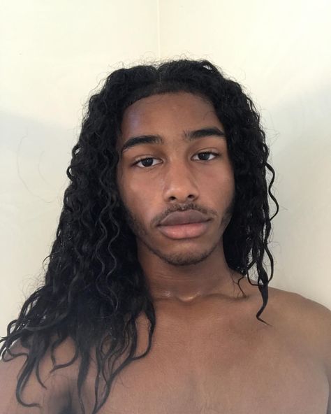 5,259 Likes, 67 Comments - Michael🌈 (@michaelscurls7) on Instagram: “I have no new cute pictures 🙄” Mixed Men With Long Hair, Black Guy Long Hair, Black Male Hair Aesthetic, Black Male Face Claims Locs, Poc Men With Long Hair, Long Curly Hair Men, Natural Hair Men, Dreadlock Hairstyles For Men, Dark Skin Men