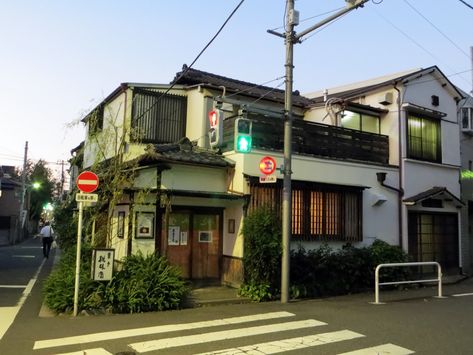 Japanese house, Alley way tokyo, streets japan, vending machines, must do tokyo, Japan Aesthetic House Japan, Aesthetic Japanese House, Japan House Aesthetic, Tokyo Houses, Tokyo Alley, Japanese Alley, Building Japan, House In Tokyo, Japanese Neighborhood