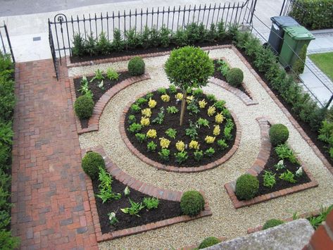 If you are wondering about some of the best small front garden ideas then here are some of them listed you can create for your home. #FrontGardenIdeas #SmallFrontGardenIdeas Small Front Garden Ideas, Diy Jardin, Parterre Garden, Small Front Gardens, Small Garden Landscape, Pelan Rumah, Front Gardens, Small Courtyard Gardens, Small Front Yard Landscaping