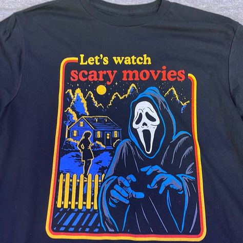 Very Cool Scream Shirt, Brand New Just Doesn’t Have The Tags I Apologize. Usually Goes For 25$ Scream Shirt, Scary Movie Shirts, Horror Shirts, Horror Movie T Shirts, Horror Movie Shirts, Heat Press Designs, Ghost Face, Peregrine, Ghost Faces