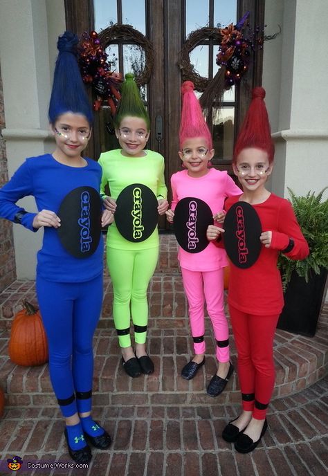 Custom Halloween Costumes, Diy Fantasia, Crayon Costume, Church Halloween, Meme Costume, Costume Carnaval, Clever Halloween, Clever Halloween Costumes, Diy Halloween Costumes For Kids