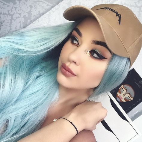 .... Blue Ombre Wig, Blue Green Hair, Brown And Blonde, Hair Long Straight, Ombre Wig, Black Hair Extensions, Hair Dress, Frontal Hairstyles, Ombre Wigs