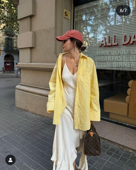 Dinner Outfit Casual, Latina Outfits, Fest Outfits, Business Casual Outfits For Work, Looks Party, Yellow Outfit, Dinner Outfits, Business Casual Outfits, Looks Vintage