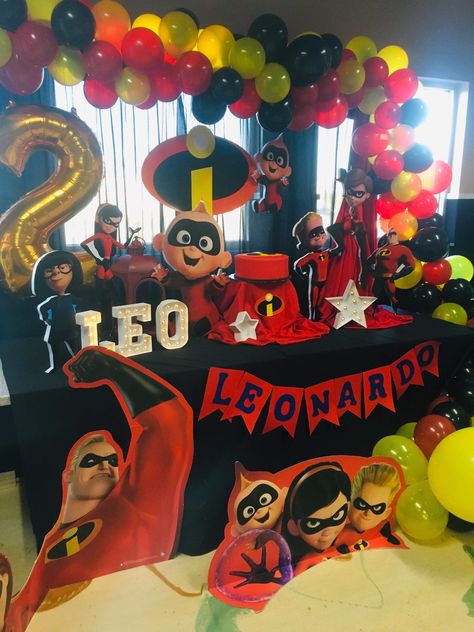 Decoración Mesa Principal Increíbles Trunk Or Treat Incredibles Theme, Incredibles Theme Party, Incredibles 1st Birthday Party, Incredibles Birthday Party Decorations, Incredibles First Birthday Party, Jack Jack Incredibles Party, Incredibles Birthday Party, Baseball Birthday Cakes, Bday Party Kids