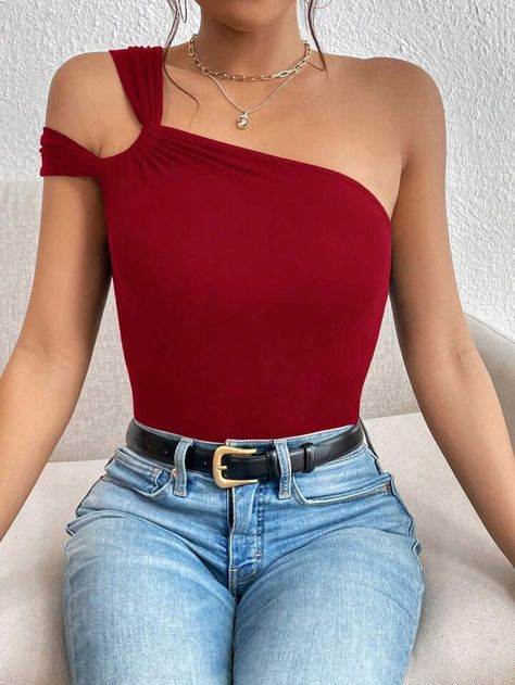 SHEIN Privé Solid One Shoulder Top | SHEIN USA One Sleeve Shirt, Sleeveless Tops For Women Casual, Simple Crop Top, Chique Outfit, Clothing Hacks, One Shoulder Tops, Solid Tops, Women Tops, Black Casual