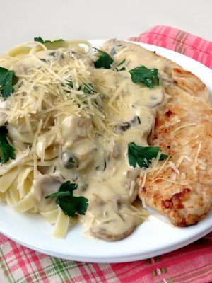 21 Easy Dinner Ideas For Two That Will Impress Your Significant Other #dinner #easy | yummyaddiction.com Chicken Scallopini, Chicken Main Dishes, Mushroom Sauce, Poultry Recipes, Mushroom Recipes, Parmesan Cheese, Main Dish Recipes, Chicken Dinner, Chicken Dishes