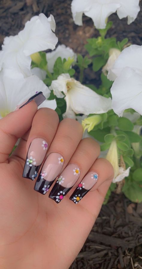 Black French Tip With Flowers, French Tips Colorful, Snacks Business, Ombre Nail Polish, Black French Nails, Black French Tip, French Tip Nail Art, Black French Tips, French Tip Nail Designs