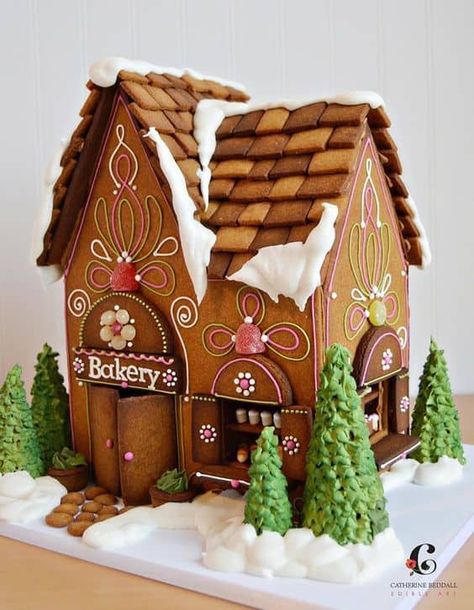 Ginger House, Make A Gingerbread House, Gingerbread House Designs, All Things Gingerbread, Gingerbread Party, Gingerbread House Cookies, Gingerbread Village, Gingerbread House Decorations, Cookie House