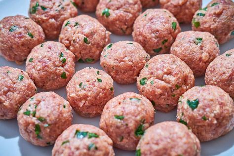 Moist Meatballs, Recipes Using Ground Beef, How To Make Meatloaf, Beef Meatballs, What Is, Easy Beef, Heart Healthy Recipes, Meatball Recipes, Slice Of Bread