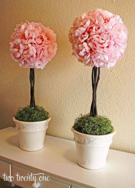 Click here to learn how to make a gorgeous peony flower topiary! Makes a great centrepiece for any Mad Tea Party table! Topiary Diy, Topiaries, Pink Valentines, Deco Floral, Valentines Day Decorations, Pink Peonies, Shade Garden, Decoration Design, Ikebana