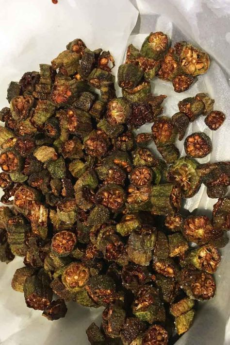 fried okra Fresh Fried Okra, Easy Fried Okra, Cooking Okra, How To Make Okra, Cook Okra, Fried Okra Recipe, Sauteed Okra, How To Cook Okra, Fresh Okra