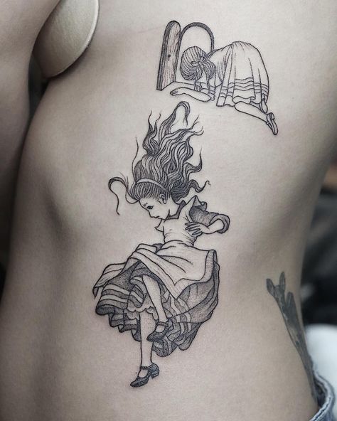 Alice Tattoo Ideas Wonderland, Alice Falling Tattoo, Alice In Wonderland Book Tattoo, Alice In Wonderland Original Art, Alice In Wonderland Tattoos, Tattoo Hunting, Tattoo Dos, Family Disappointment, Fall Tattoo