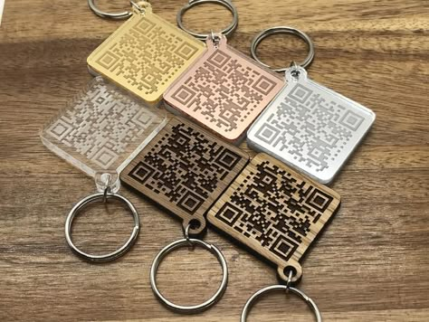 Qr Code Keychain, Diy Laser Engraver, Wood Laser Ideas, Laser Cut Wood Crafts, Laser Projects, Laser Engraved Ideas, Wooden Keychain, Laser Art, Cnc Projects