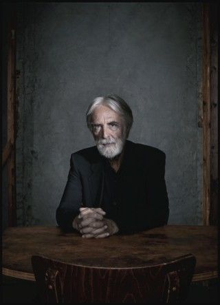 Dan Winters Photography, Dan Winters, Michael Haneke, Male Portrait Poses, Dark Portrait, Corporate Portrait, Classic Portraits, Annie Leibovitz, Business Portrait