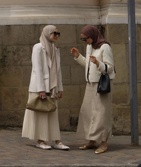 Aesthetic Hijabi Outfits, Summer Hijabi, Aesthetic Hijabi, Modest Outfits Muslim, Outfits Muslim, Modest Hijab, Modest Summer Fashion, Hijabi Fits, Organic Fashion