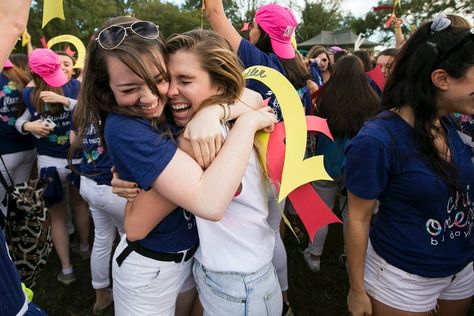 Sorority Bid Day Captions For Sister Selfies & Reveal Videos Bid Day Captions Instagram, Sorority Captions, Sorority Sister Quotes, Day Captions, Rush Week, Sorority House, Sorority Bid Day, Hogwarts Letter, What House