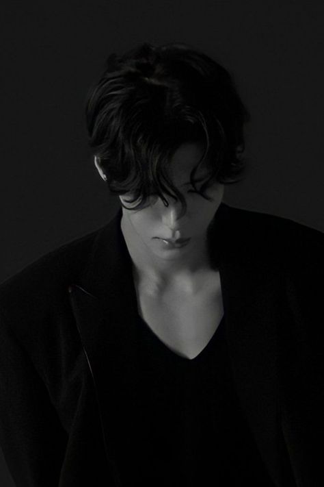 #taekwoon #leo #vixx Vixx Wallpaper, Vixx Leo, Vixx, Man Alive, Real People, Actors, Film, Celebrities, Fictional Characters