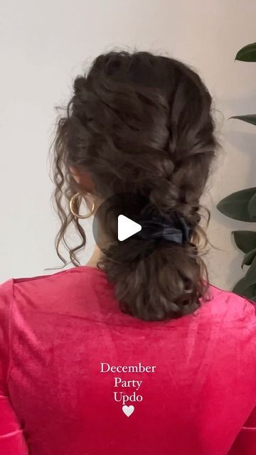 Braided Low Bun, Simple Bun, Date Night Hair, Simple Hairstyle, Hairstyle Tutorials, Low Bun, Date Dinner, Curly Hair Care, Scrunchie Hairstyles