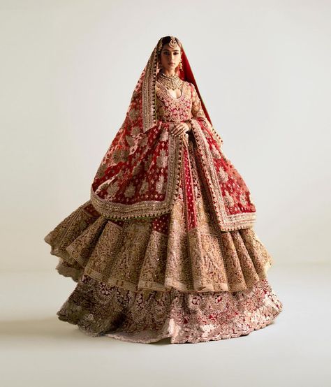 Bride Fashion Illustration, Latest Bridal Lehenga Designs, Designer Bridal Lehenga Choli, Red Bridal Dress, Bridal Lehenga Designs, Desi Wedding Dresses, Asian Wedding Dress, Lace Dress Design, Indian Bride Outfits