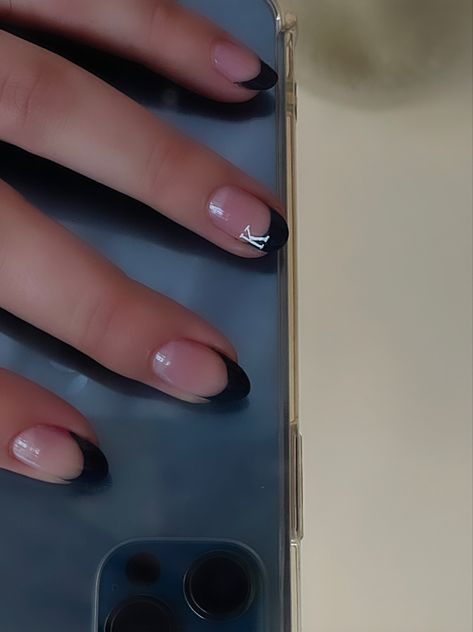 Nails With An N Initial, Nails With A K Initial, Black Initial Nails, K Nails Initial, Black Nails With Initial, Nails With K Initial, K Initial Nails, A Initial Nails, C Initial Nails