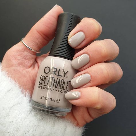 Peet on Instagram: “Ok, so the idea of having a polish that requires no top and base coat and would be perfect in just two coats is fantastic…” Greige Nails, Autumn Nail Colours, Nagel Inspiration, Orly Breathable, Nail Polish Colours, London Tea, Autumn Nail, Chic Autumn, New Nail Polish