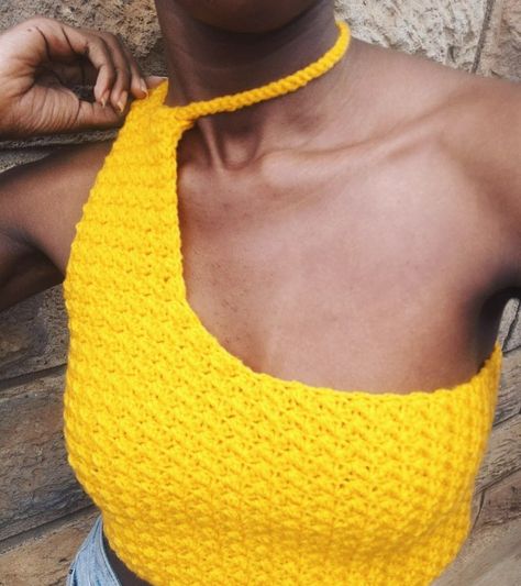 DIY Cute cut out top with chocker Crochet Top Video, Beginner Crochet Top, Easy Crochet Top, Crochet Wear, Crochet Top Outfit, Summer Cut, Glass Menagerie, Crochet Summer Tops, Top Video