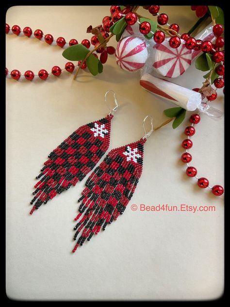 Buffalo Plaid Snowflake Fringe Shoulder Dusters Winter Earrings, Beaded Earrings, Snowflake Earrings, Bead4fun, Gifts for Her, Western Style - Etsy Canada Xmas Beaded Earrings, Snowflake Beaded Earrings, Winter Beaded Earrings, Beaded Snowflake Earrings, Beaded Christmas Earrings, Christmas Beaded Earrings, Indigenous Fashion, Christmas Beading, Red Carpet Jewelry