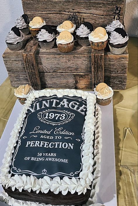 Vintage Men Birthday Party Ideas, 50th Birthday Man Party Ideas, Vintage Theme Birthday Party For Men, 50th Birthday Cake Ideas For Men, Dads 50th Birthday Ideas, 50 Birthday Ideas For Men Decoration, Mens Birthday Party Centerpieces, 60th Birthday Party Themes, 50th Birthday Cakes For Men