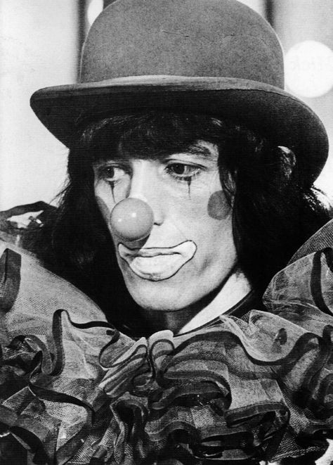 Rock N Roll Circus, Rock And Roll Circus, Bill Wyman, 60s Rock, Ronnie Wood, Evil Clowns, Live Rock, Creepy Clown, A Clown