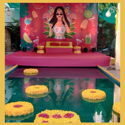 Pool Side Mehendi Decor, Mehndi Decoration Ideas Backdrops, Poolside Mehendi Decor, Pool Decor For Wedding, Pool Haldi Decor, Poolside Mehndi, Pool Party Backdrop Ideas, Poolside Haldi Decor, Pool Side Haldi Decor