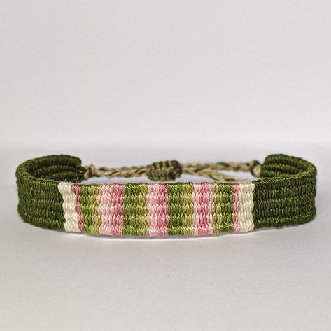 Handwoven minimalist fabric bracelet made by using natural cotton thread in green, pink and white colors. The warp yarn is linen. These handwoven accessorie is a combination of old traditions with a modern vision.  Perfect gift for man and woman, for friend or your mother and grandma.  All bracelets are in limited quantities.  Every bracelet is made with adjustable makrame slipknot closure in order to fit on any wrist. It is light and comfortable to wear. You can combine it with any other bracel Minimalist Fabric, Bracelet Loom, White Packaging, Weaving Loom Diy, Fabric Bracelets, Slide Lock, Bracelet Minimalist, Weaving Projects, Textile Jewelry