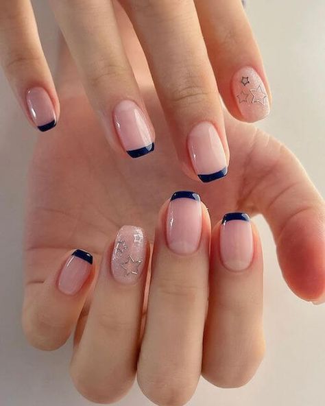 Short Korean Nails, Navy And Silver Nails, Winter Nail Colors, Nail Polish Colors Winter, Neutral Nail Designs, Gel Nails French, Silver Nail Designs, Dark Blue Nails, Korean Nail