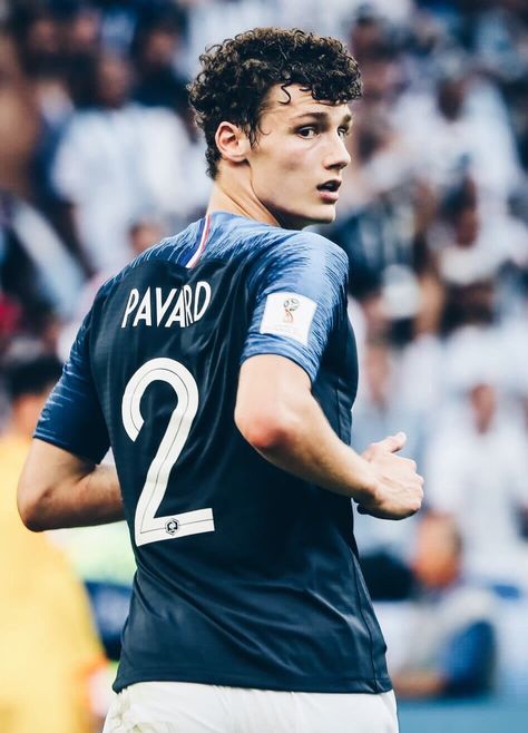 Benjamin Pavard French football player #handsome #hot #sexy #celebrity #hunk French Soccer Players, Handsome Football Players, French Football Players, Paris Saint Germain Fc, Spanish Men, Cute Football Players, France Football, Football History, Fc Bayern Munich