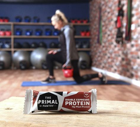 Protein Bar Lifestyle Photography, Gym Product Photography, Snack Product Photography, Gym Snacks, Sports Snacks, Gym Photoshoot, Gym Supplements, Digital Photography Lessons, Gym Photography