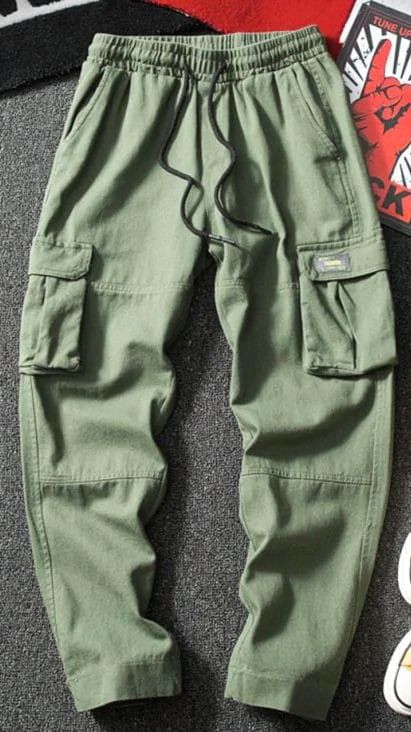 Style Cargo Pants, Man Pants, Casual Pants Style, Trendy Shirt Designs, Casual Pant, Men Trousers, Green Cargo, Stylish Pants, Style Cargo