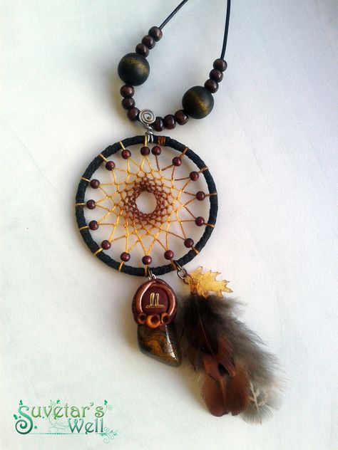 Dreamcatcher Pendant, Tiger Iron, Green Craft, Pheasant Feathers, Medicine Wheel, Dream Catcher Diy, Necklace Tutorial, Macrame Plant Hangers, Macrame Plant