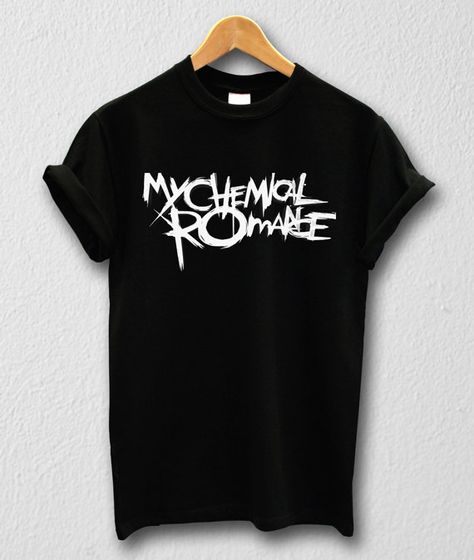 Mcr Shirt, Distressed Tshirt Diy, T Shirt World, Band Merchandise, Emo Outfits, Rock T Shirts, My Chemical, Band Merch, Band Shirts