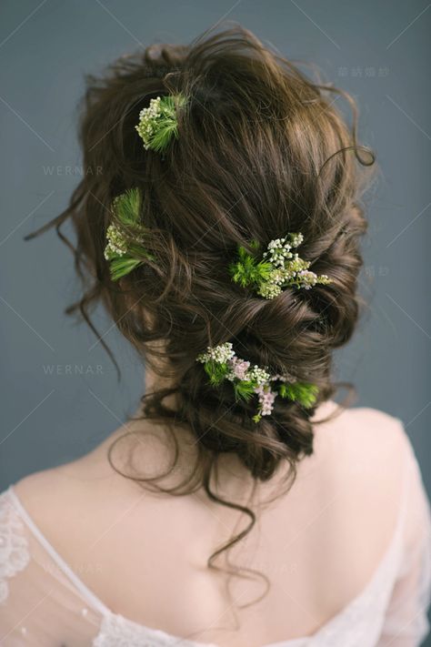 #Weddings #Weddingsphotography #Hairstyle http://molding.wswed.com/molding_home/hair.html Fairytail Wedding Hairstyles, Fairy Style Hair Hairstyles, Nordic Wedding Hairstyles, Irish Wedding Hair, Lotr Wedding Hair, Wedding Hair Fairytale, Cottagecore Wedding Hair, Celtic Wedding Hair, Hobbit Hairstyles