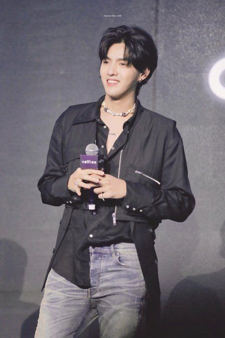 Mens Leather Pants, Stay Forever, Kris Wu, My Bae, Mens Leather, Cutie Pie, We Are One, Music Artists, Leather Men