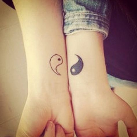 In Chinese philosophy and religion, yin and yang represents two principles; one negative, dark, and feminine (yin) and one positive, bright, and masculine (yang) whose interaction influences the destinies of creatures and things. Well, they [i]do[/i] say opposites attract... Opposites Attract Tattoo, Attract Tattoo, Yin And Yang Tattoo, Tattoos Life, Tattoo Ideas For Couples, Tattoo Couples, Couple Tattoo Ideas, Him And Her Tattoos, Minimalist Tattoo Meaning