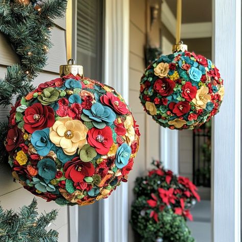 Styrofoam Ornaments Diy, Sequin Ornaments Diy Styrofoam Ball, Styrofoam Ball Crafts, Christmas Main, Styrofoam Crafts, Unique Holiday Decor, Mosaic Frame, Decorative Spheres, Ball Decorations